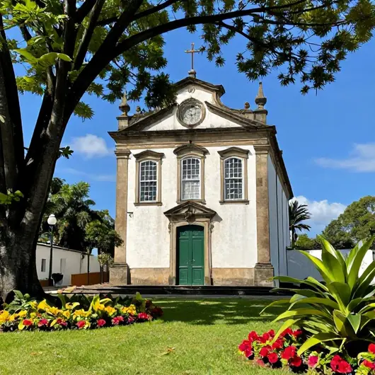 Paróquia Nossa Senhora do Perpétuo Socorro: Um Espaço de Fé e Comunidade Paróquia Nossa Senhora do Perpétuo Socorro: Um Espaço de Fé e Comunidade